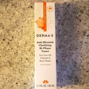 Derma e anti blemish clarifying bi phase toner